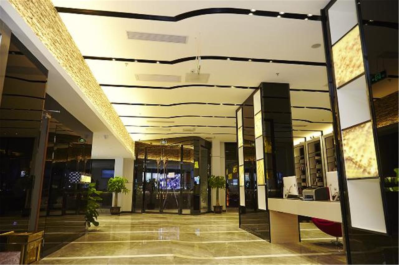 Lavande Hotel Baogang Avenue Guangbai Xinyi Branch Guangzhou Dış mekan fotoğraf