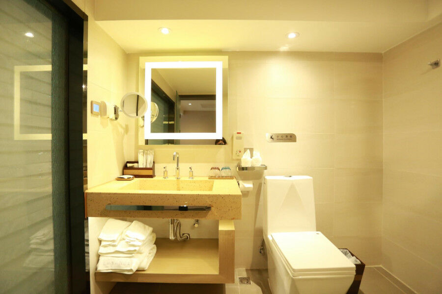 Lavande Hotel Baogang Avenue Guangbai Xinyi Branch Guangzhou Dış mekan fotoğraf