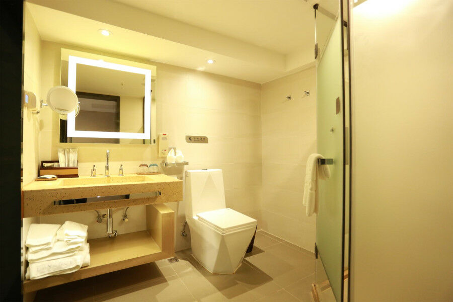 Lavande Hotel Baogang Avenue Guangbai Xinyi Branch Guangzhou Dış mekan fotoğraf
